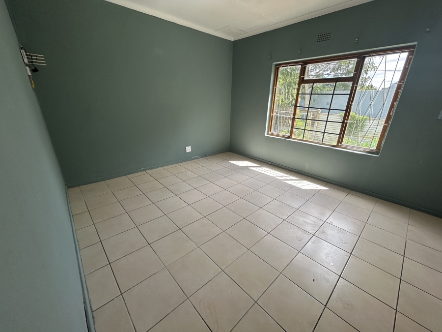 2 Bedroom Property for Sale in Bredasdorp Western Cape